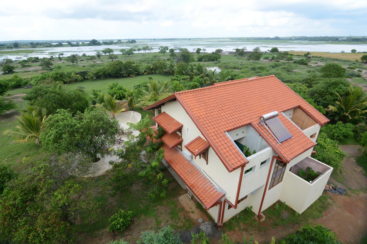 Wild Lotus Yala Villa Тисамахарама Екстериор снимка